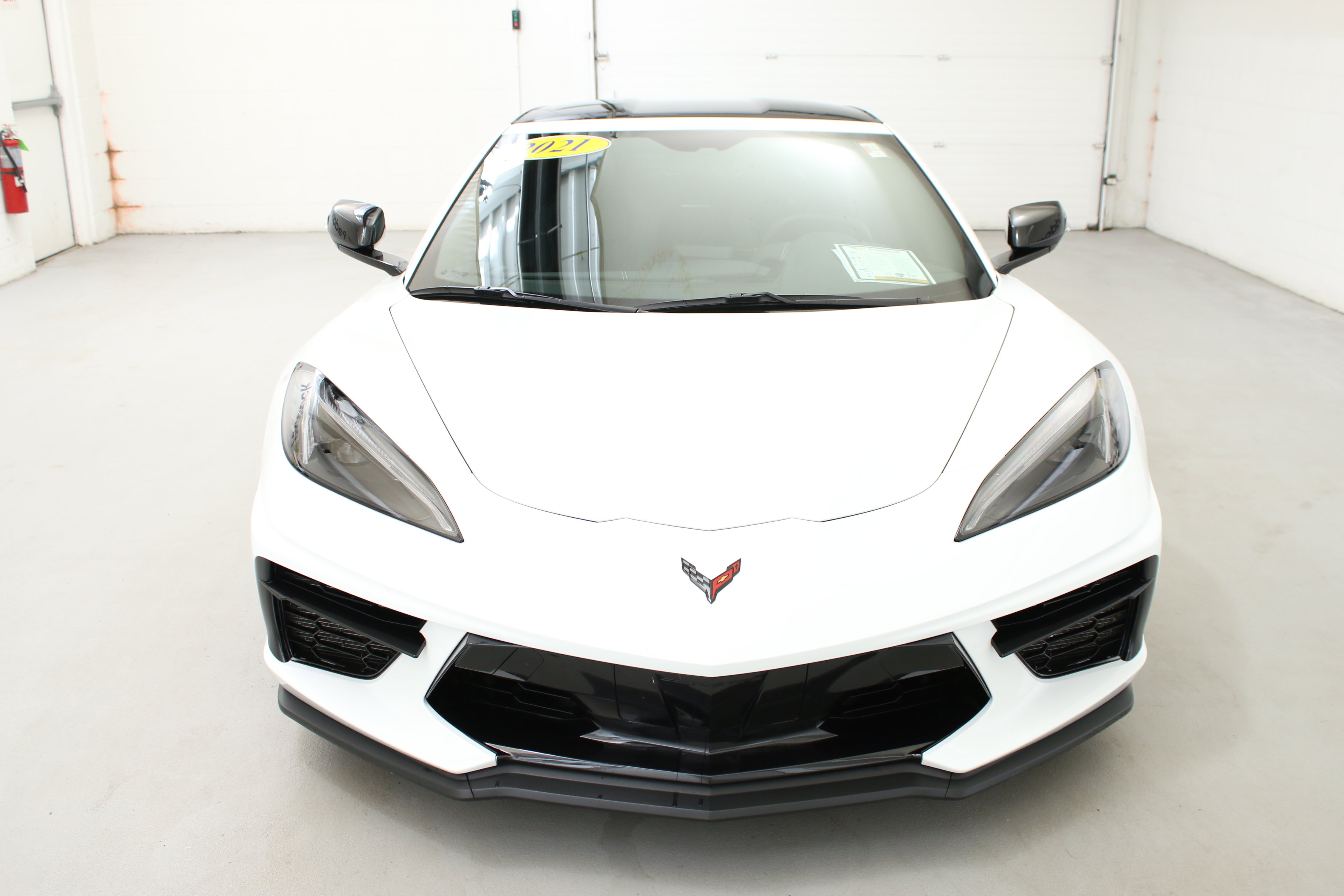 Used 2021 Chevrolet Corvette Stingray Coupe w/ Z51 Performance Package RWD image 2