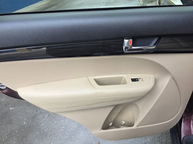 Used 2013 Kia Sorento LX image 17