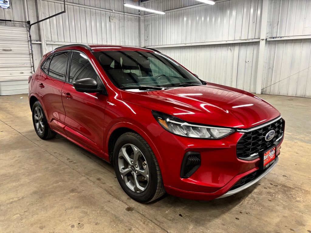 Used 2023 Ford Escape ST-Line w/ Tech Pack #1 FWD image 2