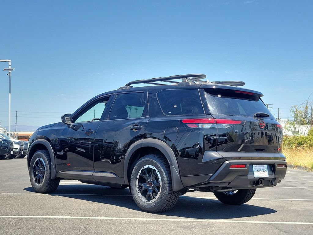 New 2026 Nissan Pathfinder Rock Creek w/ Rock Creek Premium Package AWD/4WD image 2