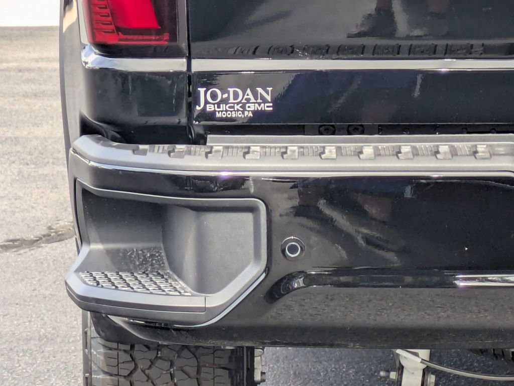 New 2025 GMC Sierra 2500 Denali w/ Denali Reserve Package image 30