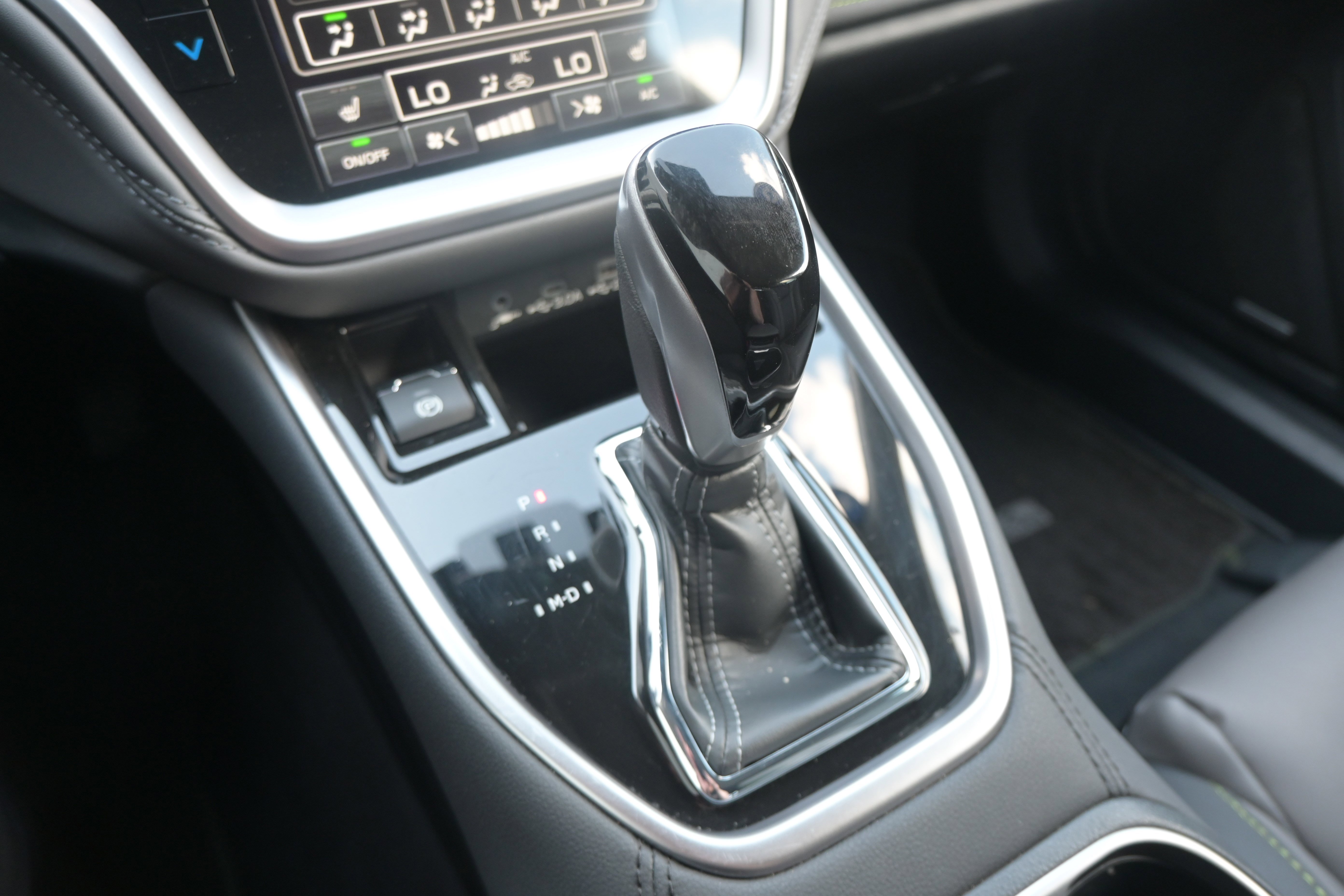 Used 2025 Subaru Outback Onyx Edition image 26