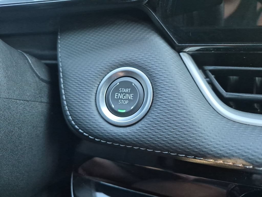 Used 2025 Chevrolet Equinox LT w/ Convenience Package II FWD image 25