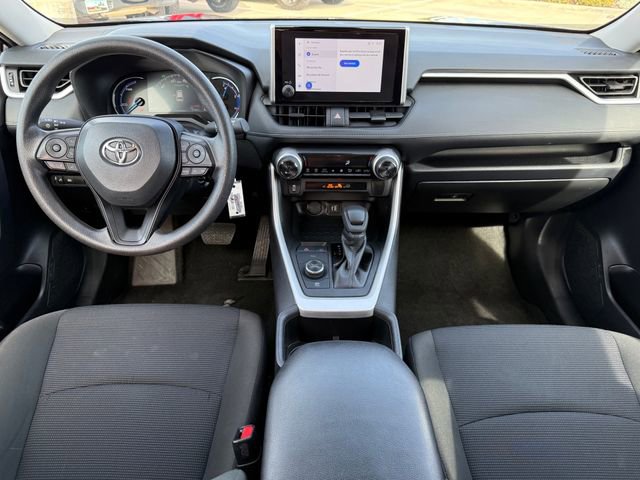 Used 2025 Toyota RAV4 LE image 23
