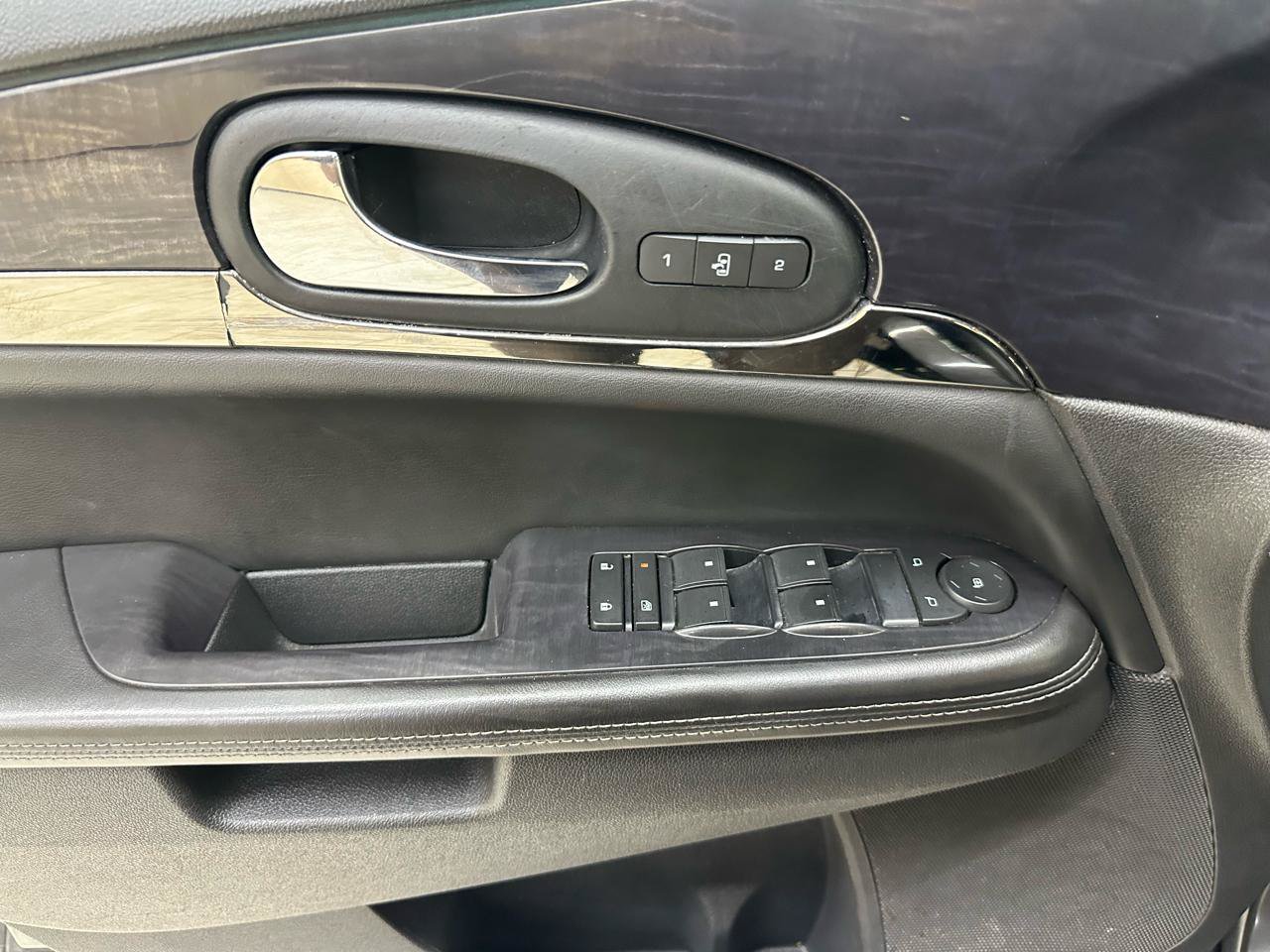 Used 2015 Buick Enclave Leather AWD/4WD image 17