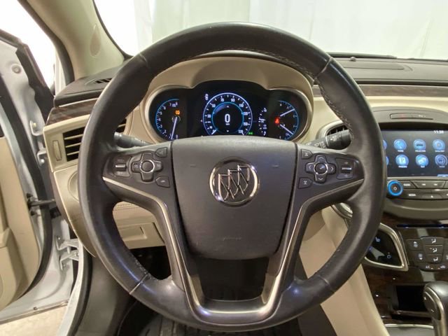 Used 2016 Buick LaCrosse Leather FWD image 21