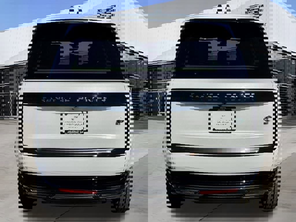Used 2023 Land Rover Range Rover SE image 6