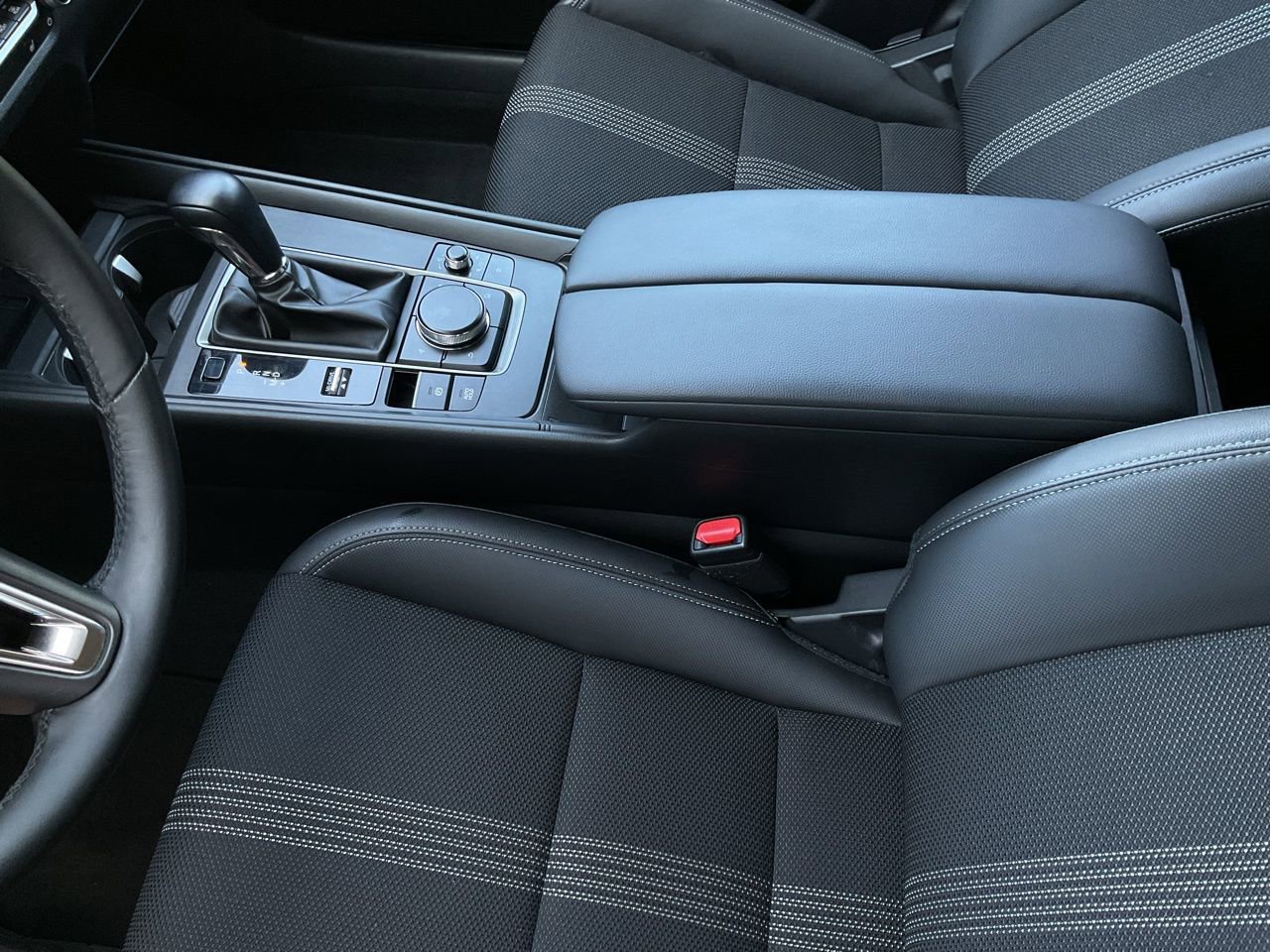 Used 2025 MAZDA CX-50 AWD 2.5 S w/ Premium Package image 35