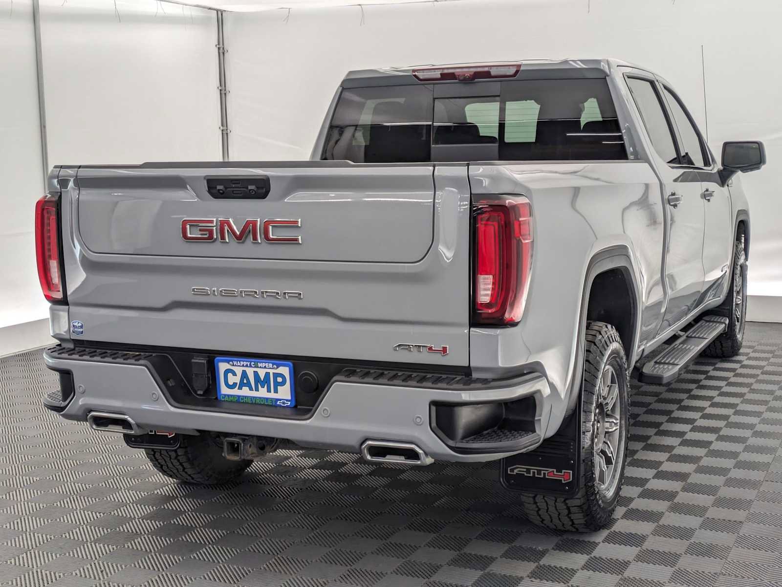 Used 2024 GMC Sierra 1500 AT4 w/ Technology Package AWD/4WD image 6