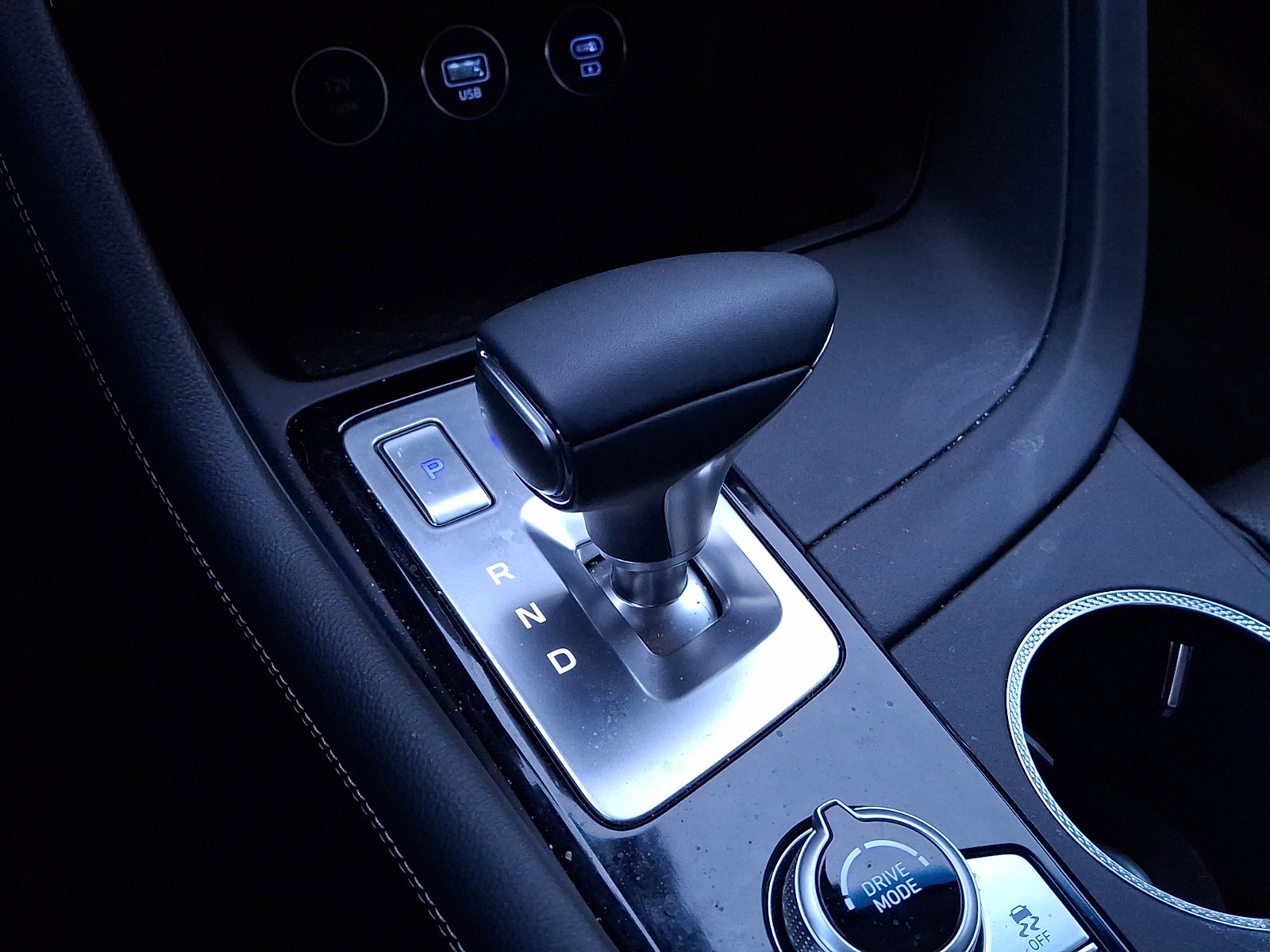 Certified 2026 Genesis G70 2.5T image 14