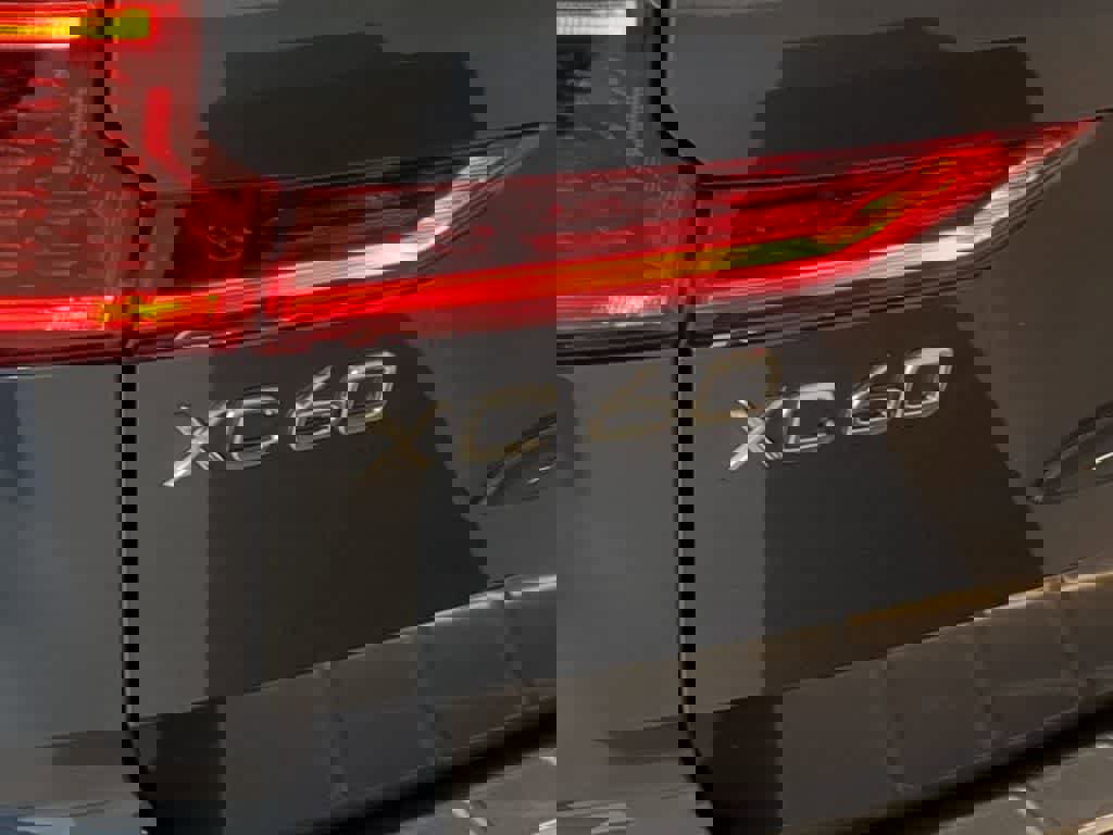 New 2026 Volvo XC60 B5 Plus w/ Protection Package Premier image 5