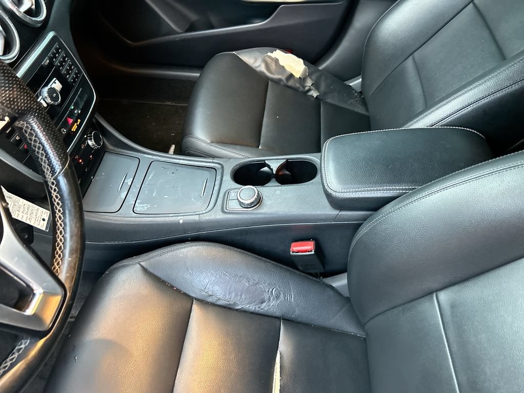 Used 2014 Mercedes-Benz CLA 250 image 26