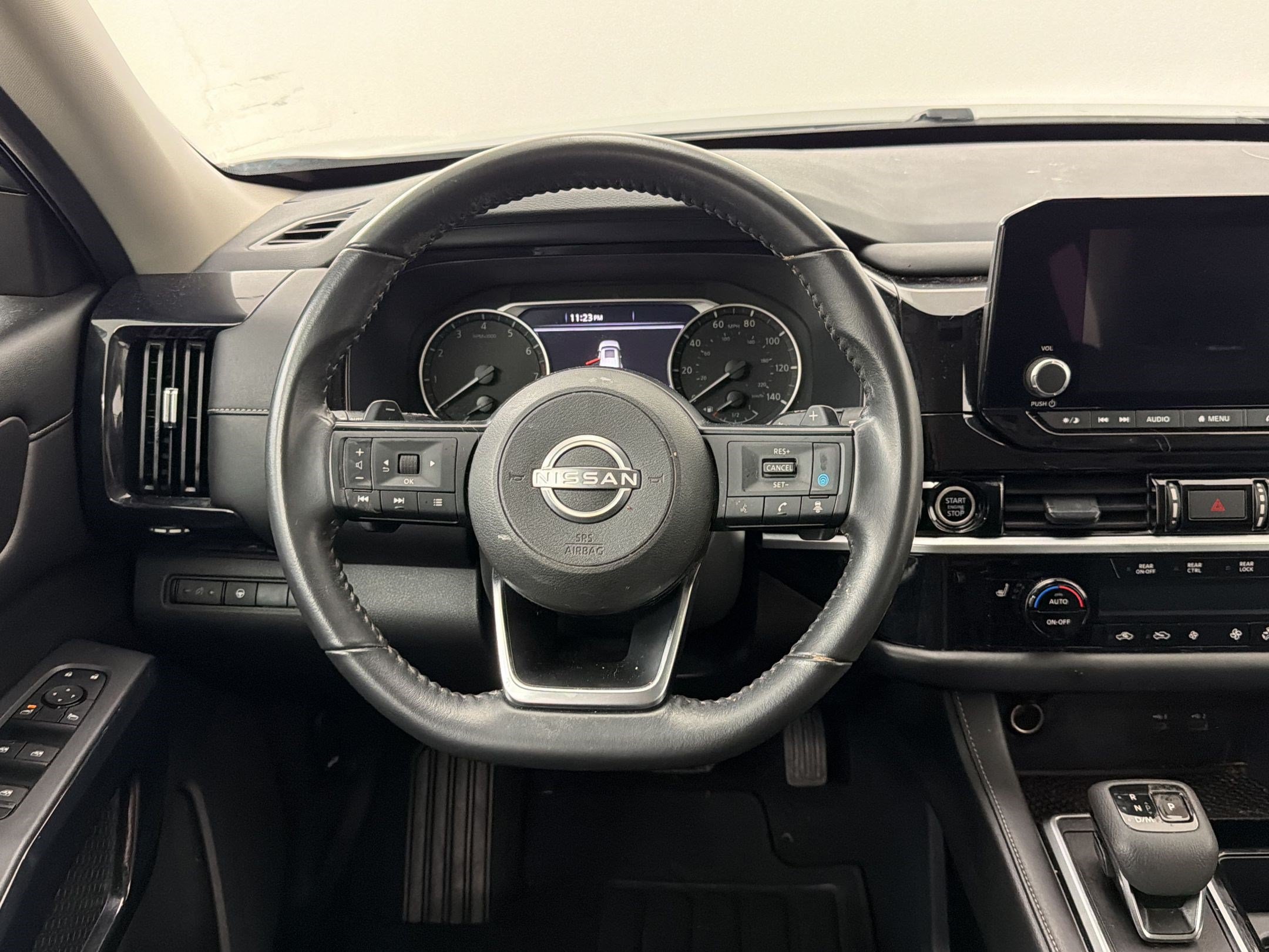 Used 2024 Nissan Pathfinder SV FWD image 28