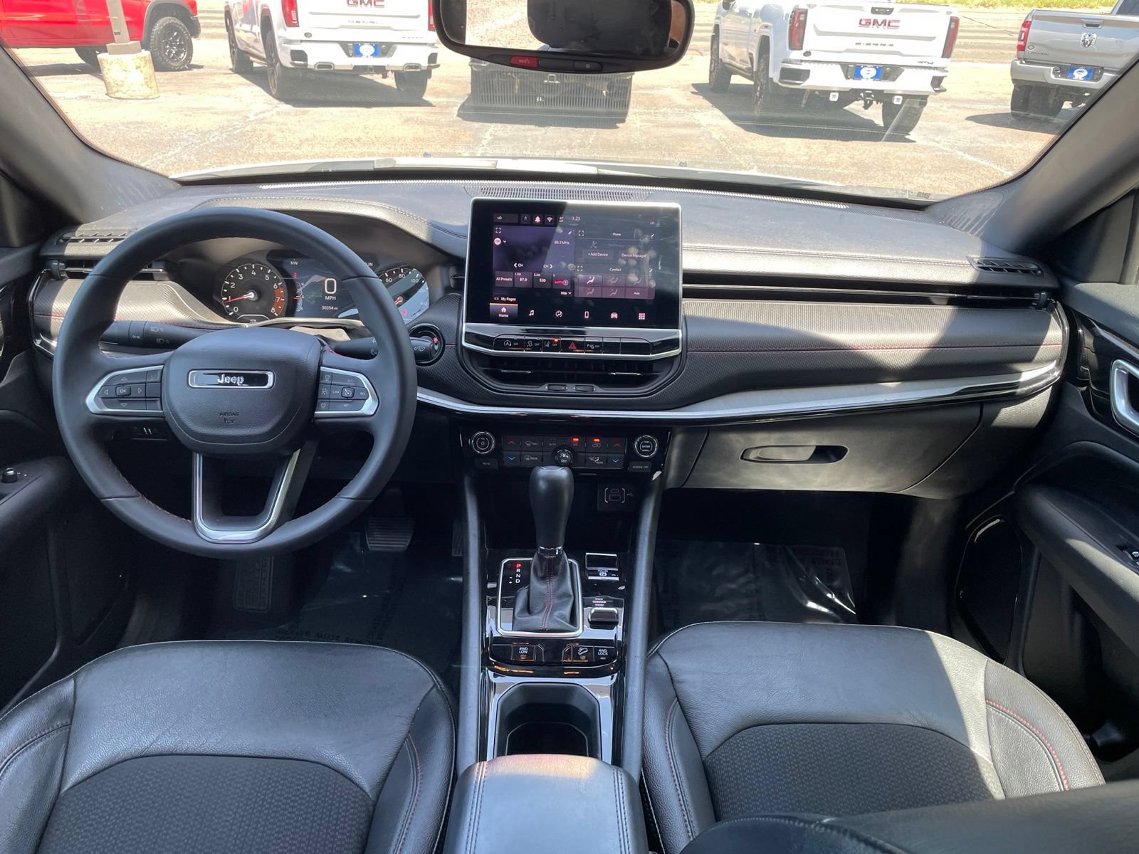 Used 2024 Jeep Compass Trailhawk AWD/4WD image 27
