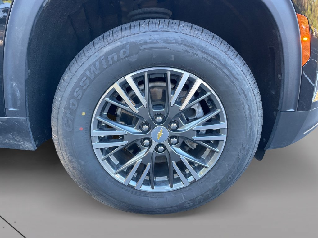 Certified 2025 Chevrolet Traverse LT AWD/4WD image 9