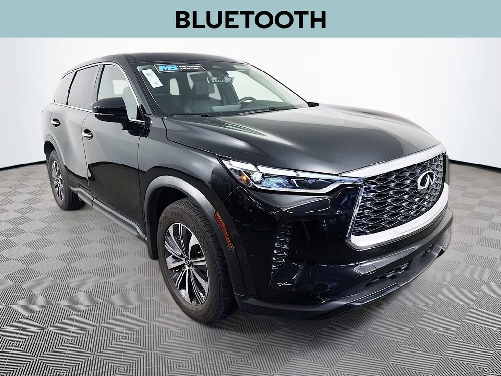 Certified 2025 INFINITI QX60 Pure image 3