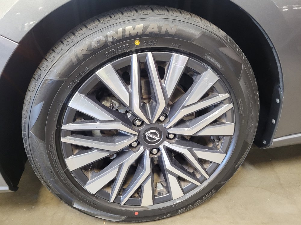 Used 2023 Nissan Altima 2.5 SV FWD image 31
