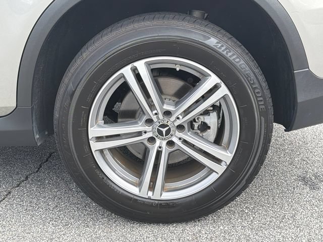 Used 2022 Mercedes-Benz GLC 300 image 22