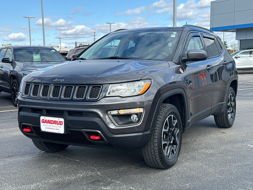 Used 2019 Jeep Compass Trailhawk w/ Leather Interior Group AWD/4WD image 2