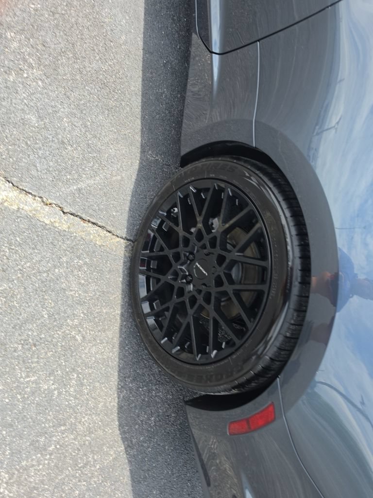 Used 2021 Chevrolet Camaro LT RWD image 30
