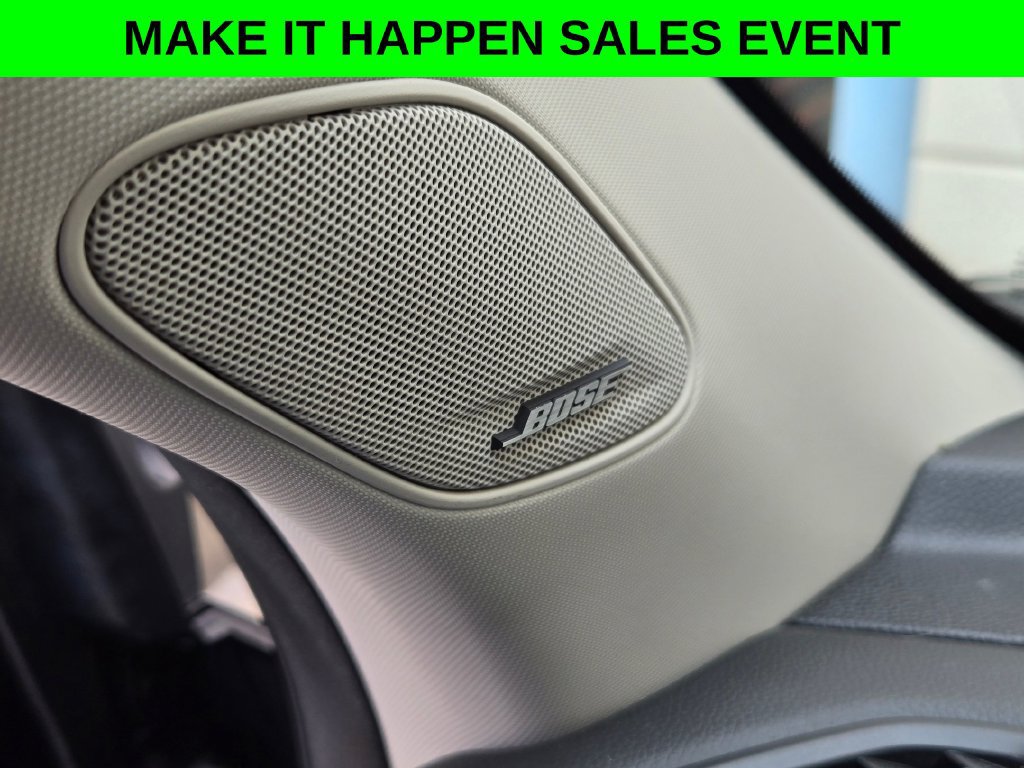 Used 2023 Honda Pilot Touring image 13