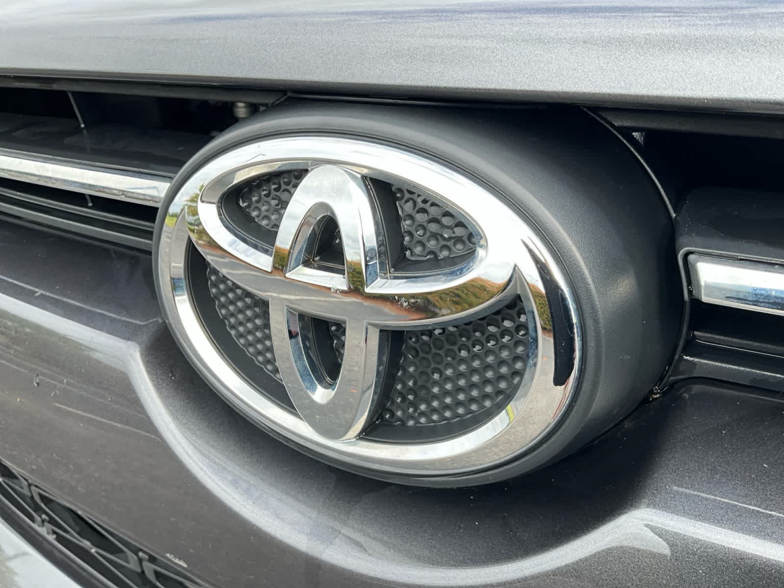 Used 2023 Toyota 4Runner SR5 Premium w/ Moonroof Package AWD/4WD image 9