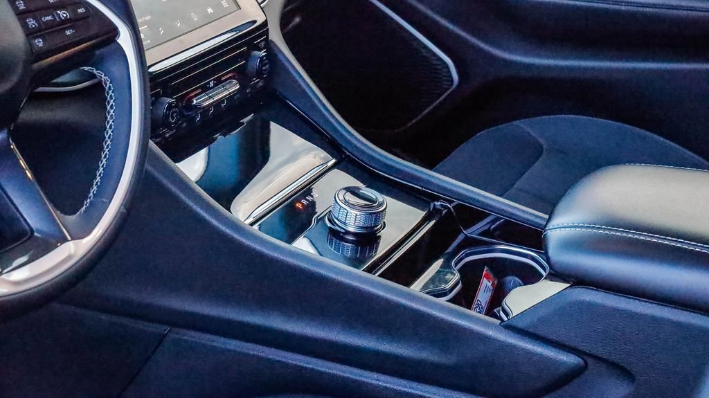 Certified 2022 Jeep Grand Cherokee L Laredo w/ Luxury Tech Group I image 24