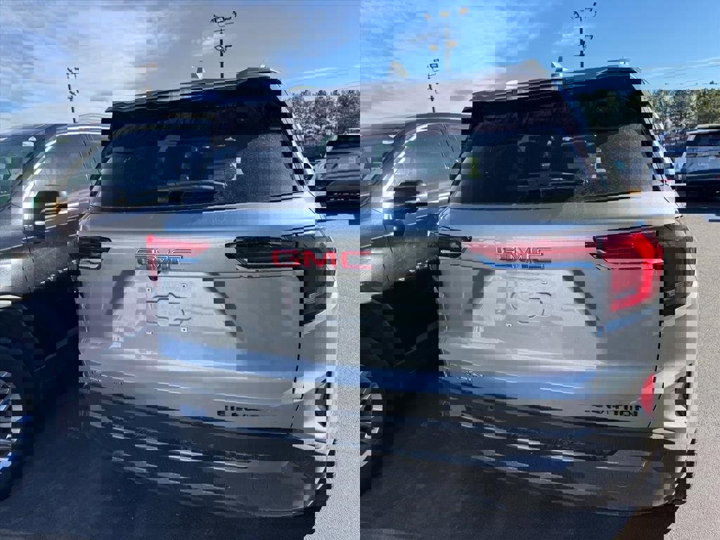 Used 2026 GMC Terrain Elevation w/ Elevation Premium Package image 6