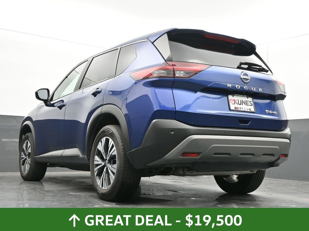 Used 2023 Nissan Rogue SV image 50
