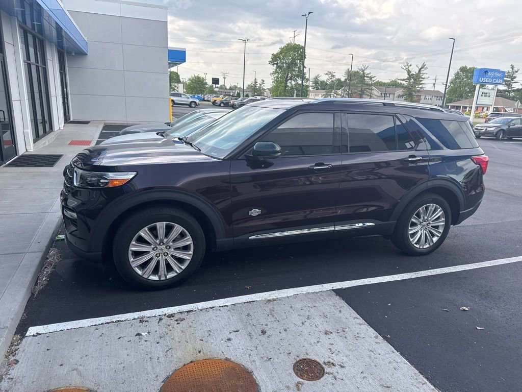 Used 2023 Ford Explorer King Ranch w/ Technology Package AWD/4WD image 2