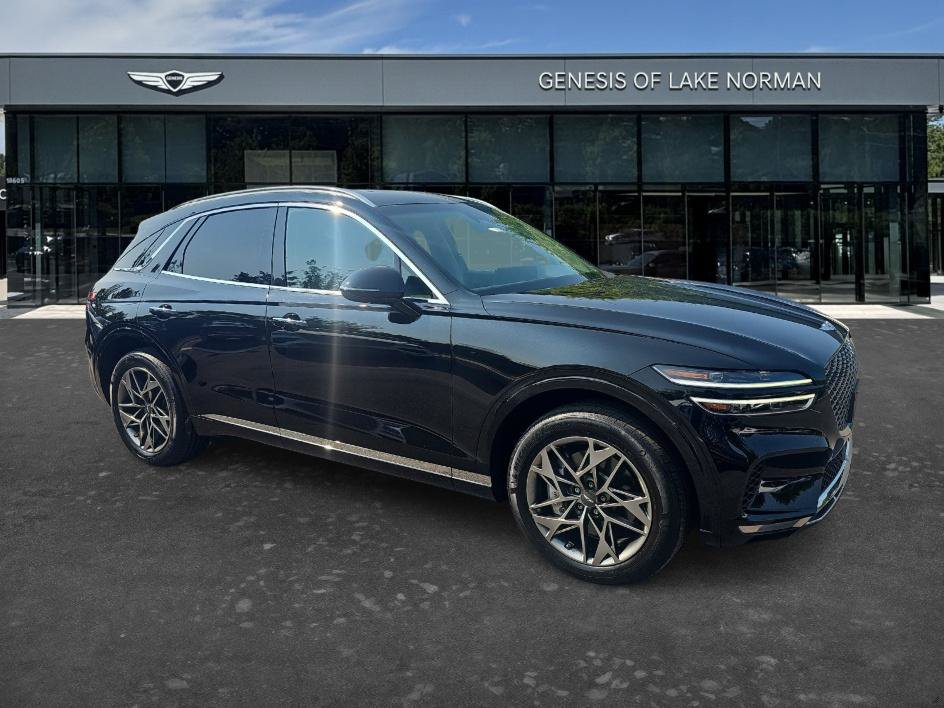 Used 2024 Genesis GV70 2.5T w/ Select Package AWD/4WD image 3