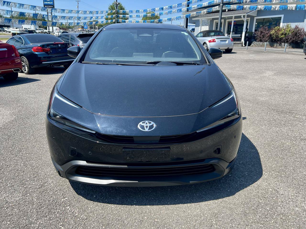 Used 2024 Toyota Prius LE FWD image 2
