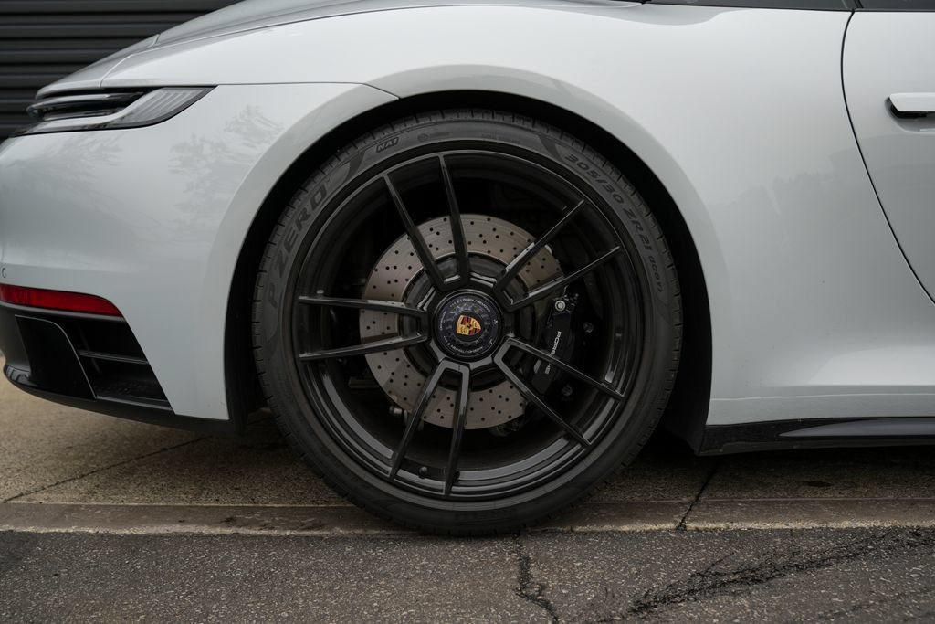 Certified 2024 Porsche 911 Carrera 4 GTS AWD/4WD image 35
