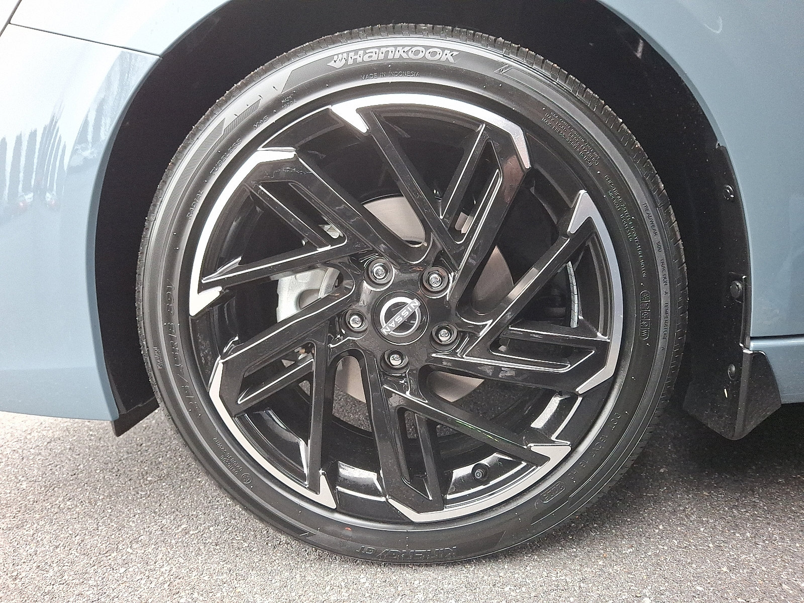 New 2026 Nissan Sentra SR w/ SR Premium Package image 4
