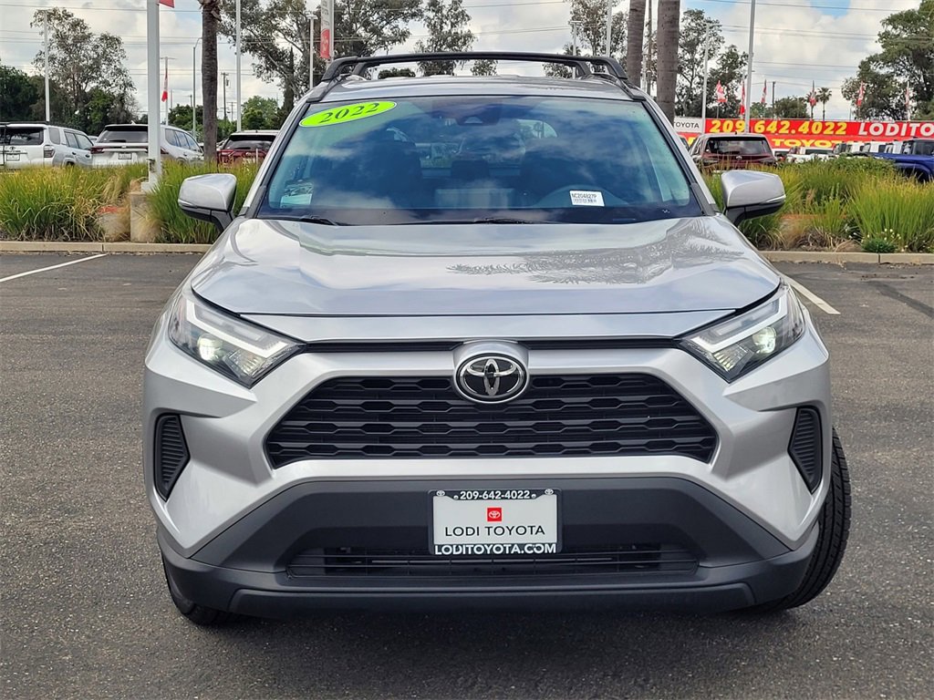 Used 2022 Toyota RAV4 XLE image 2