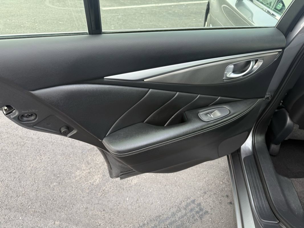 Used 2018 INFINITI Q50 Sport image 19