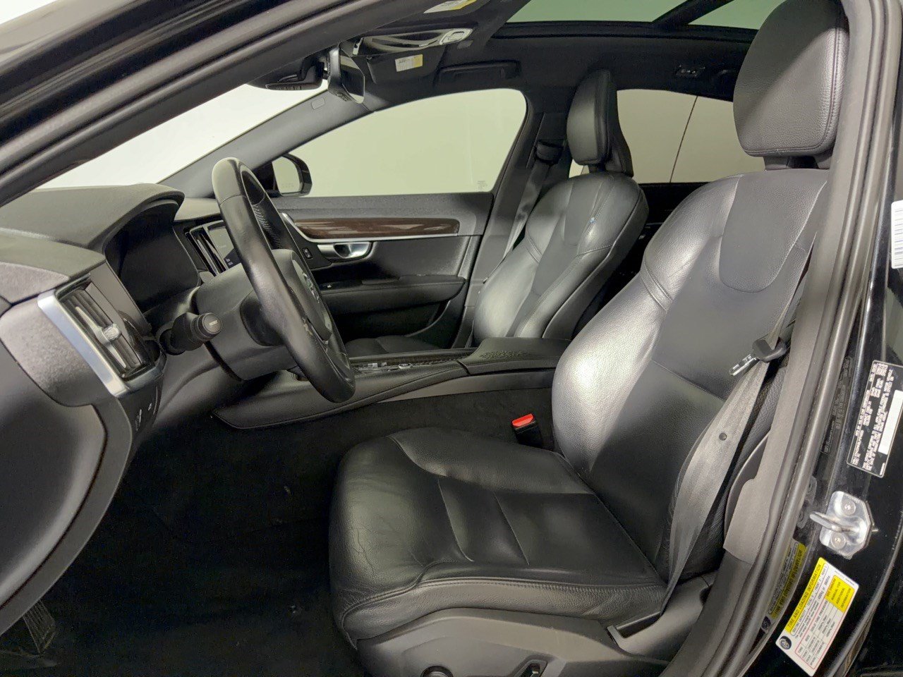 Used 2020 Volvo S90 T6 Momentum AWD/4WD image 5