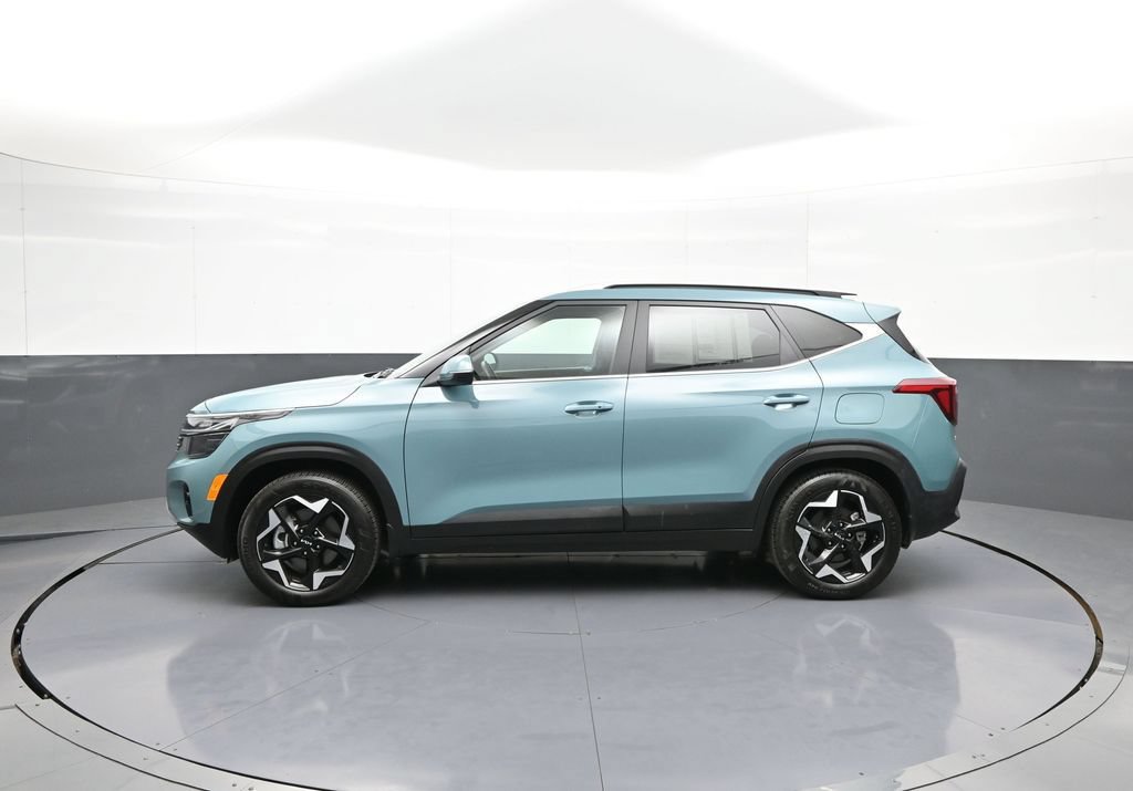 Certified 2025 Kia Seltos EX w/ EX Sunroof Package AWD/4WD image 9