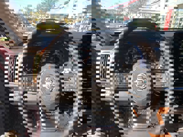 New 2025 Nissan Pathfinder Platinum image 14