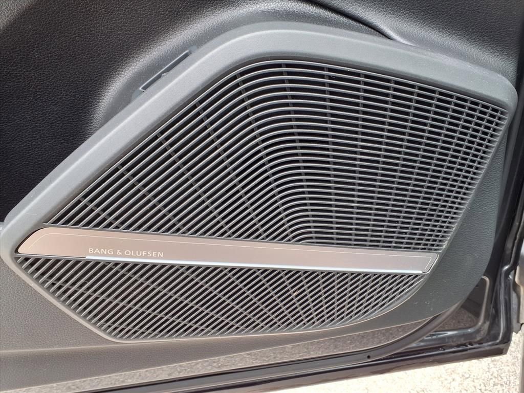 Used 2023 Audi Q5 2.0T Premium Plus w/ Premium Plus Package image 12