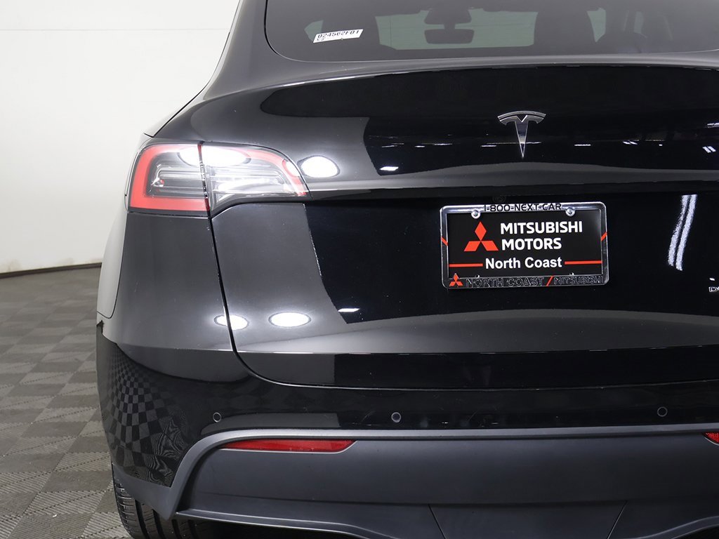 Used 2023 Tesla Model Y Long Range image 17