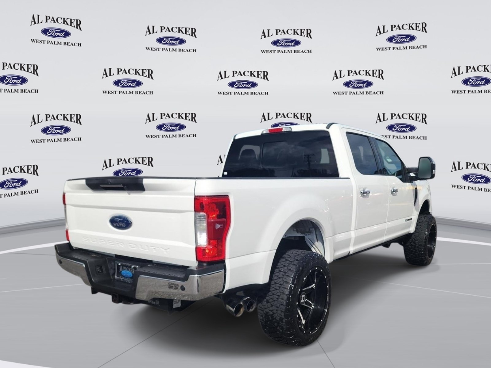 Used 2017 Ford F250 Lariat w/ Lariat Ultimate Package AWD/4WD image 5