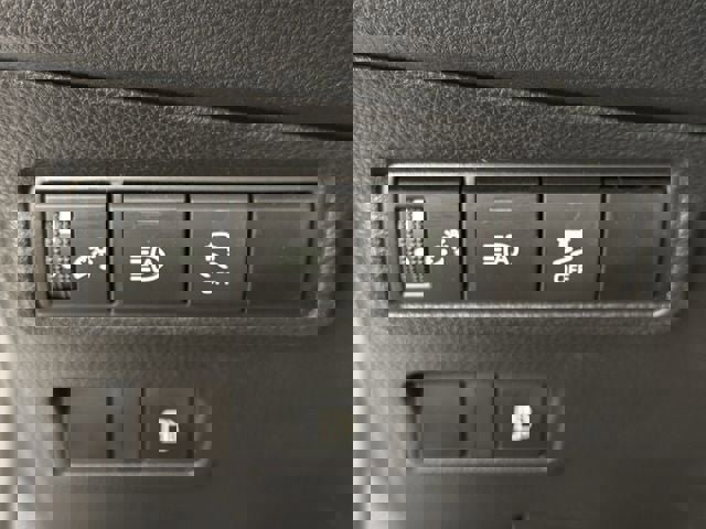 Used 2025 Toyota Corolla Cross AWD Hybrid image 25