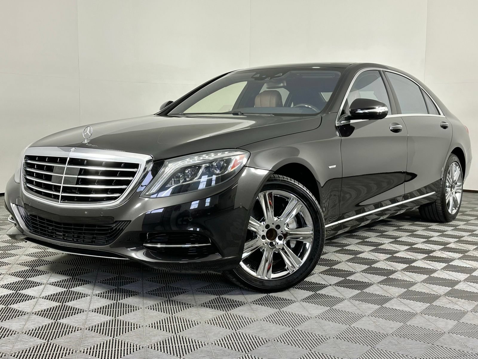 Used 2014 Mercedes-Benz S 550 Sedan w/ Edition 1 Package image 8