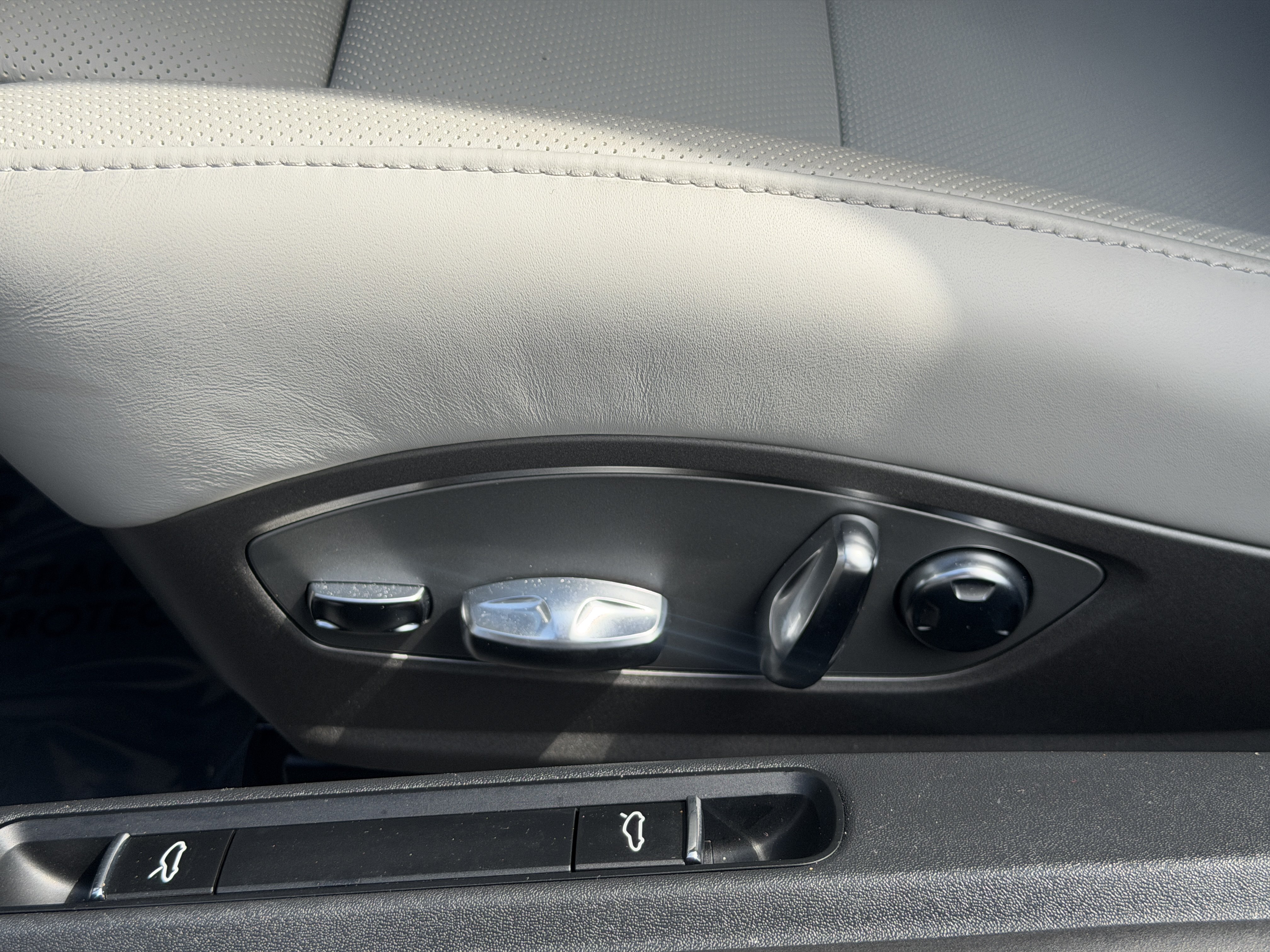 Certified 2024 Porsche 718 Boxster RWD image 20