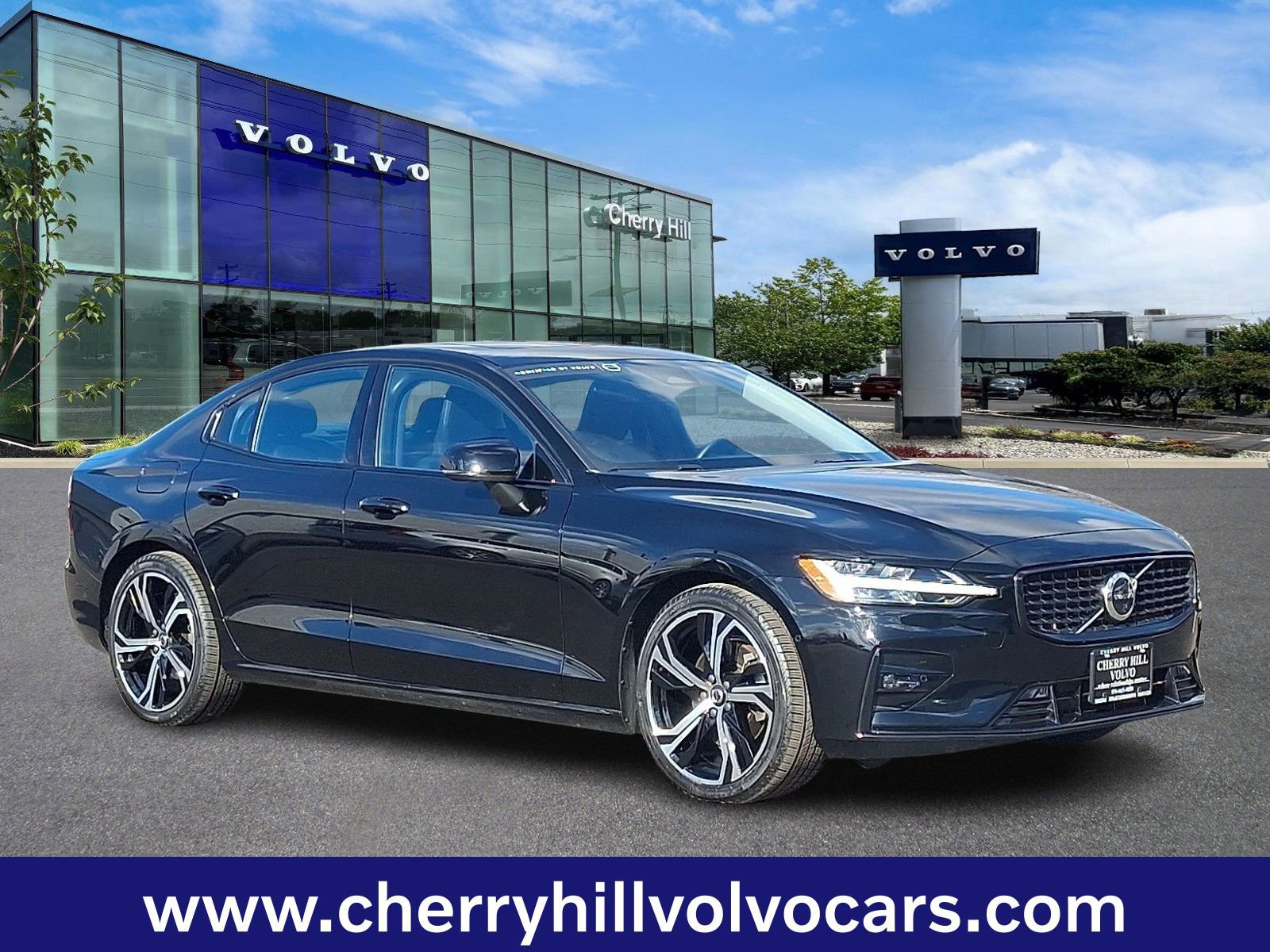 Certified 2023 Volvo S60 B5 Plus w/ Climate Package image 1