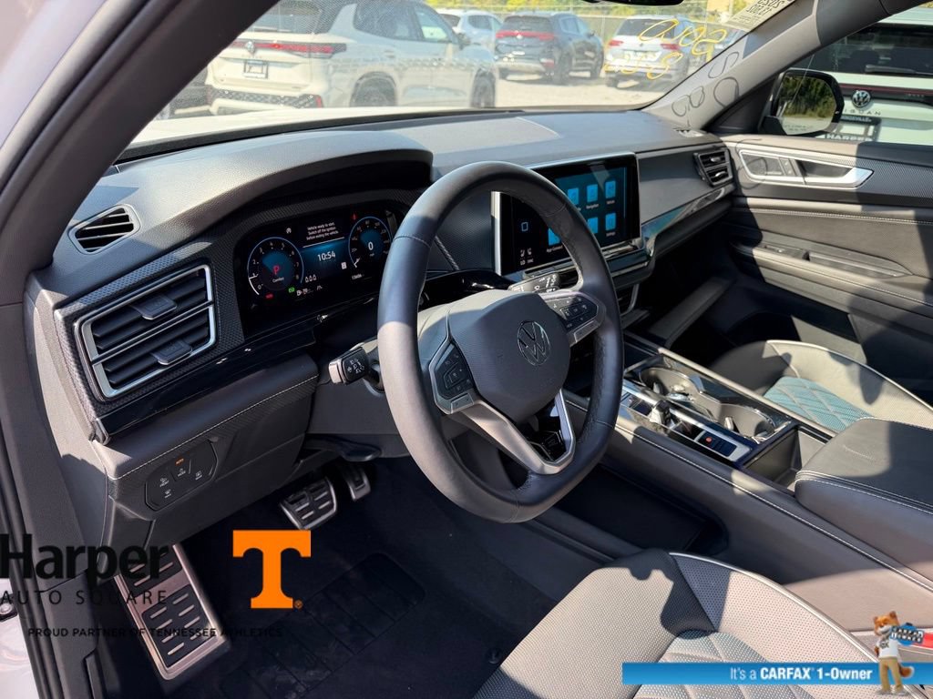 Used 2025 Volkswagen Atlas Cross Sport SEL Premium R-Line AWD/4WD image 14