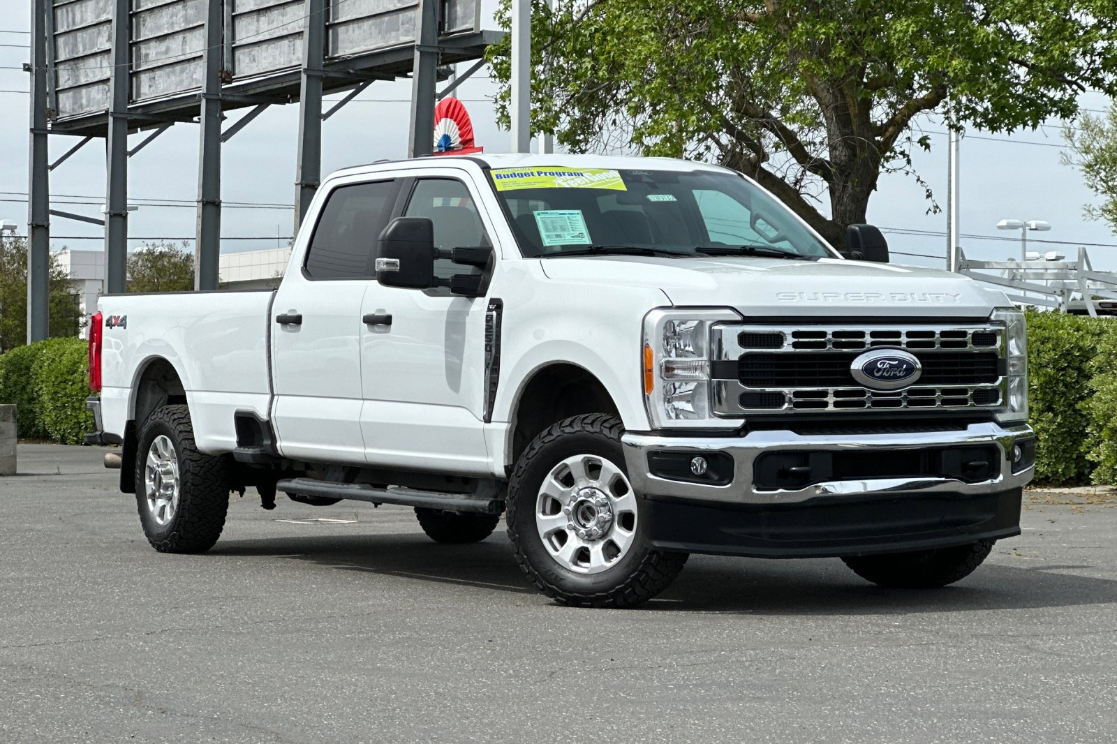 Used 2023 Ford F250 XLT image 2