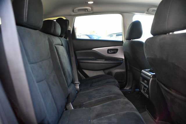 Used 2020 Nissan Murano SV image 23