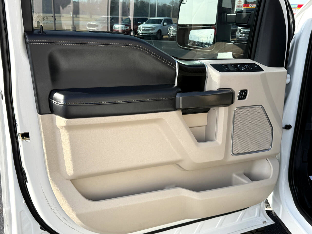 Used 2020 Ford F250 Limited w/ FX4 Off-Road Package image 10